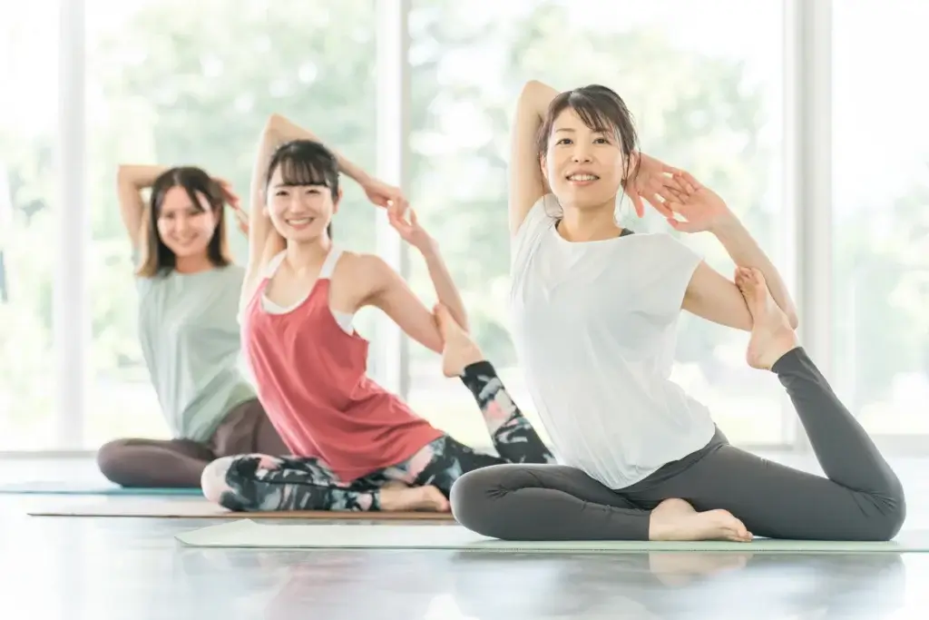 ピラティス受けている人