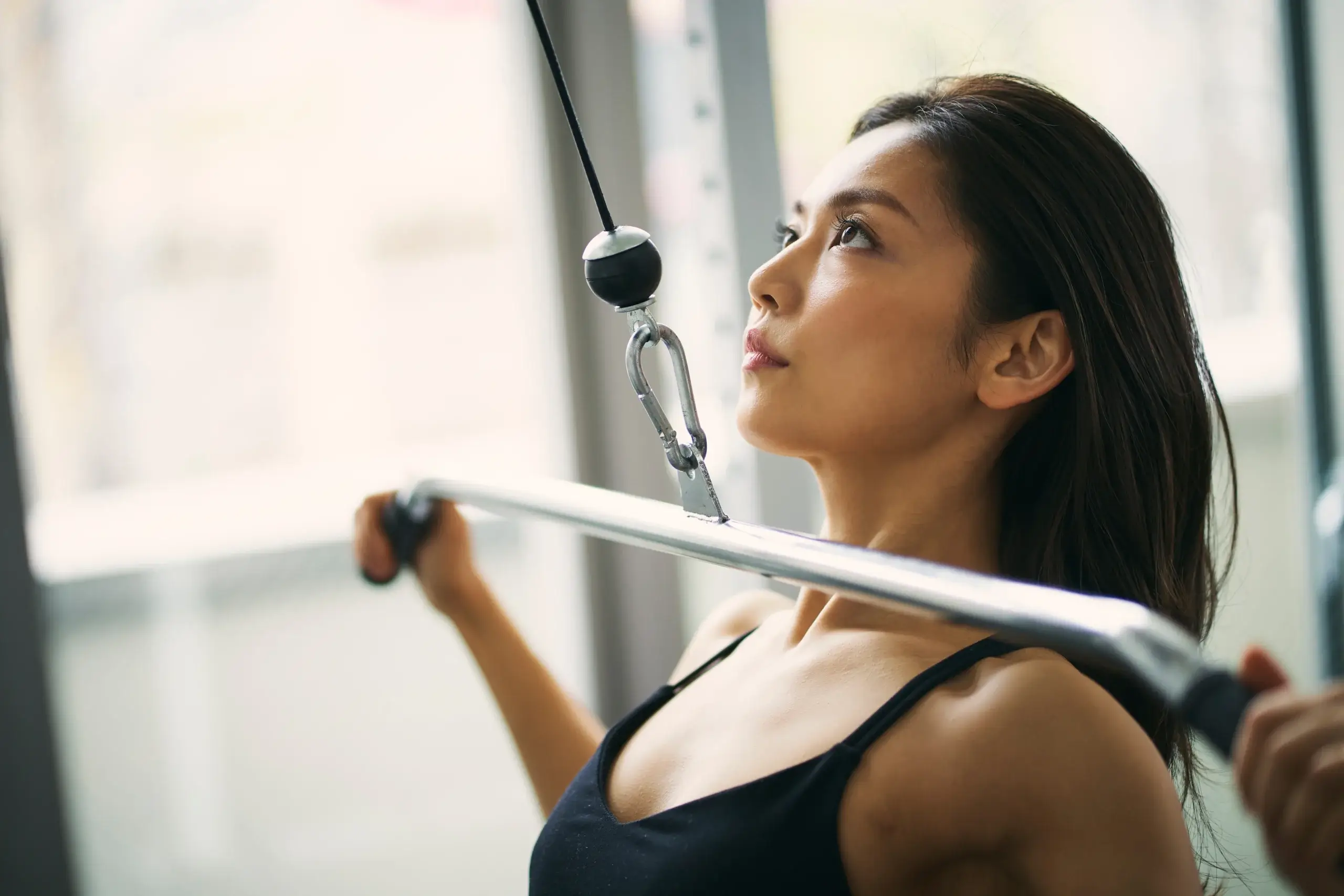 Kirei早稲田店でトレーニングを行なっている日本人女性
